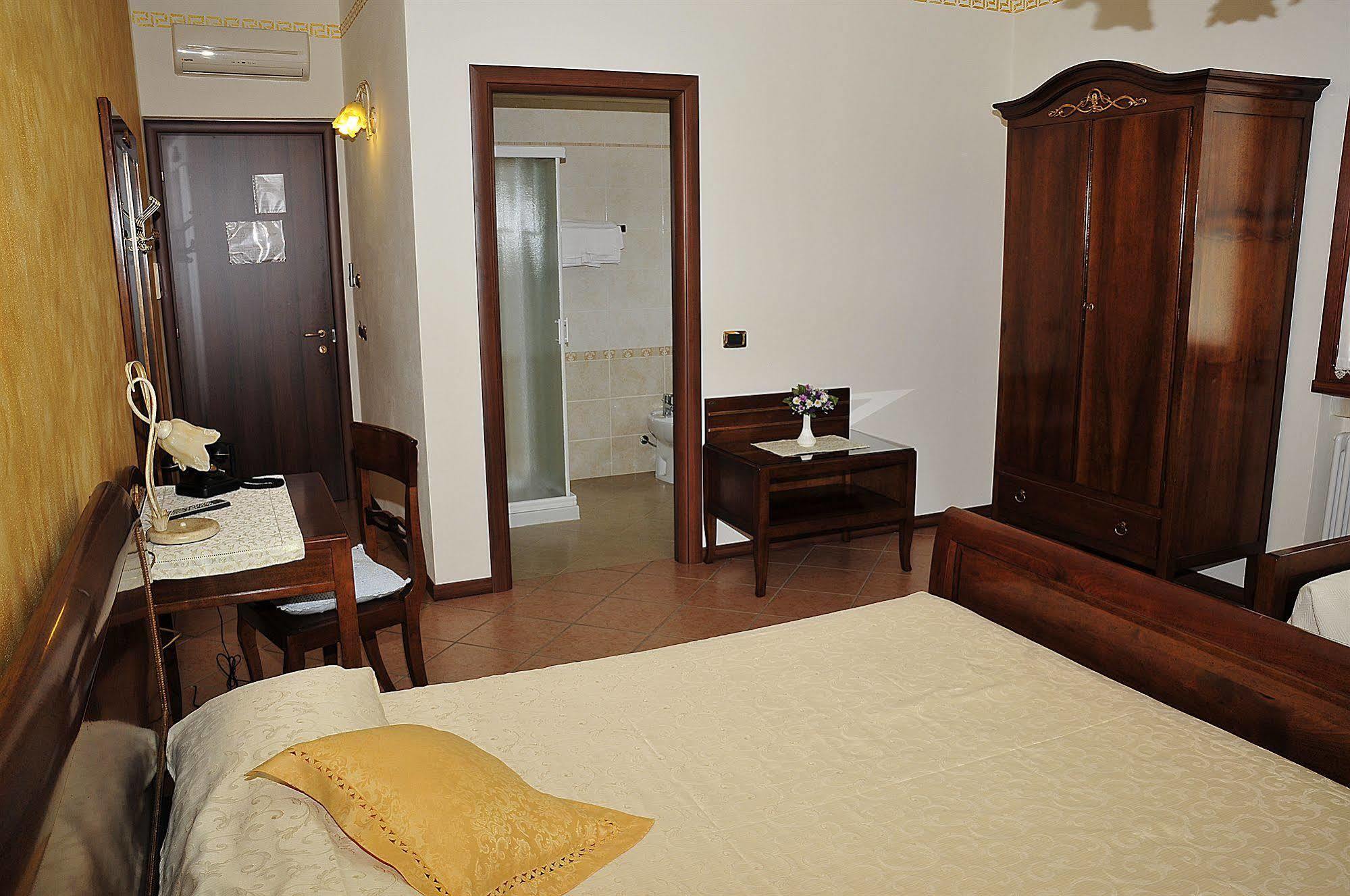 Locanda Al Pigno Сона Екстериор снимка