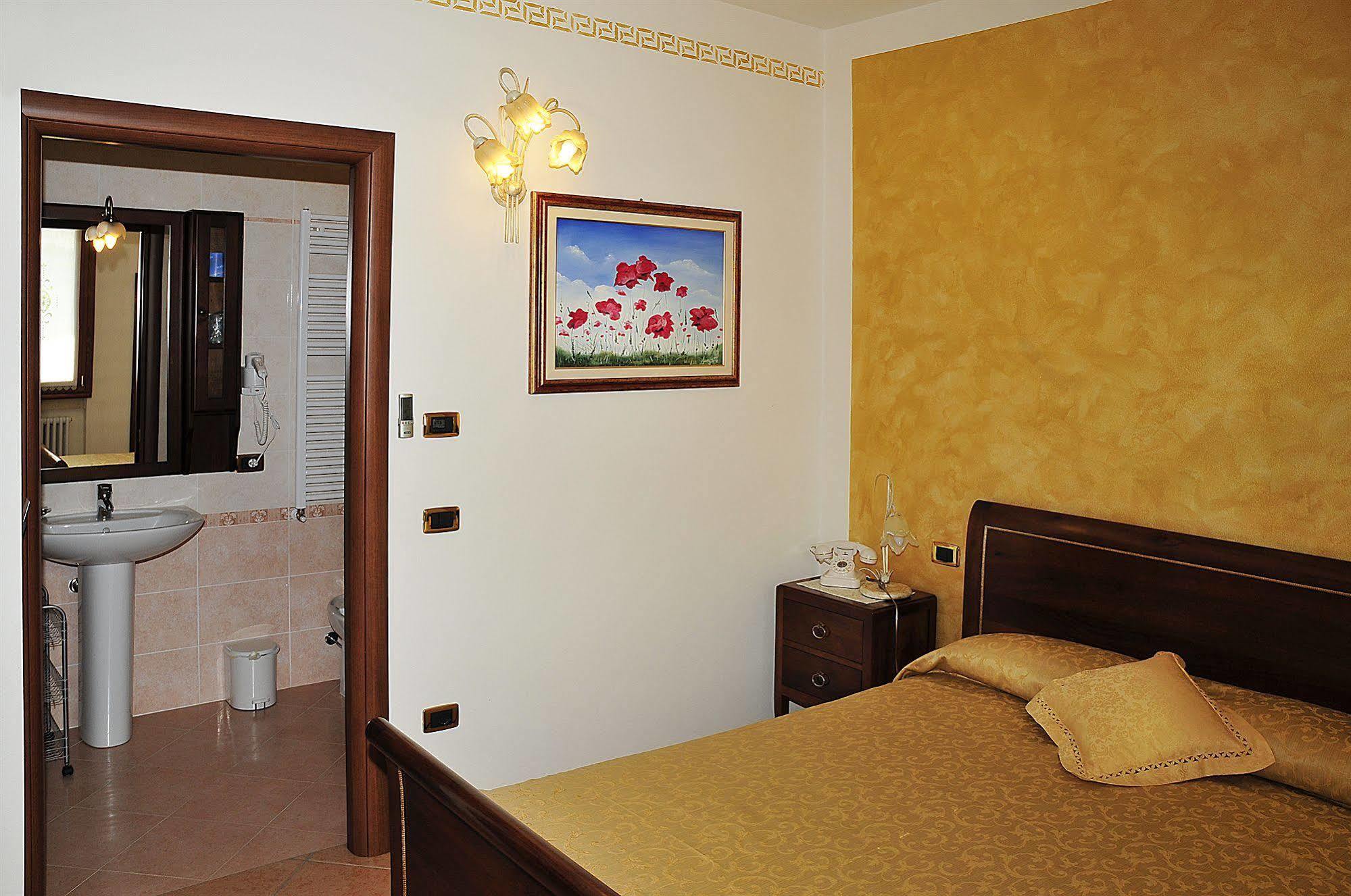Locanda Al Pigno Сона Екстериор снимка